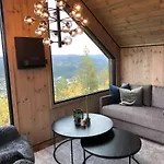 Baugsberget Fjelltopphytter * Alvdal