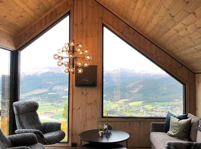 Baugsberget Fjelltopphytter Lodger *